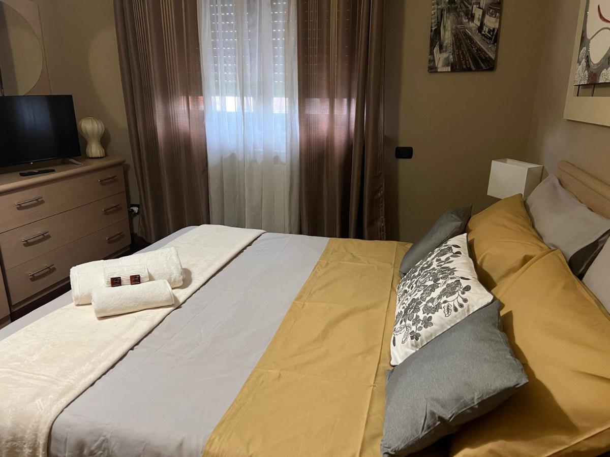Charme & Relax - Fiera Di Roma - Fiumicino Airport Apartment Понте Галерия Екстериор снимка